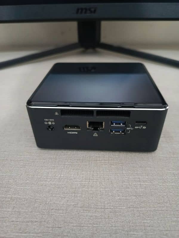 Intel Mini PC 0