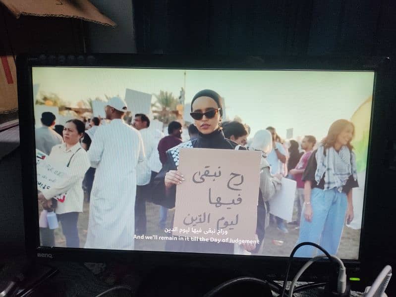 BRANDED 19inch WIDE LCD MONITOR good display. 03122810637 3