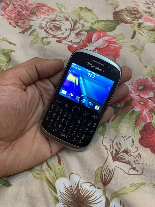 Blackberry Curve 9320 Sim Working Mint Condition For Sale 0