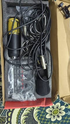 Bm800 mic with live sound card and phantom power and mic stand