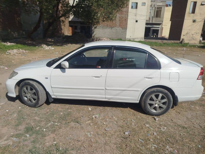 Honda Civic EXi 2004 3