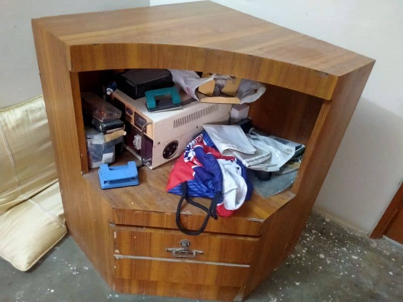 HEAVY  DOUBLE RACK CORNER TABLE 0