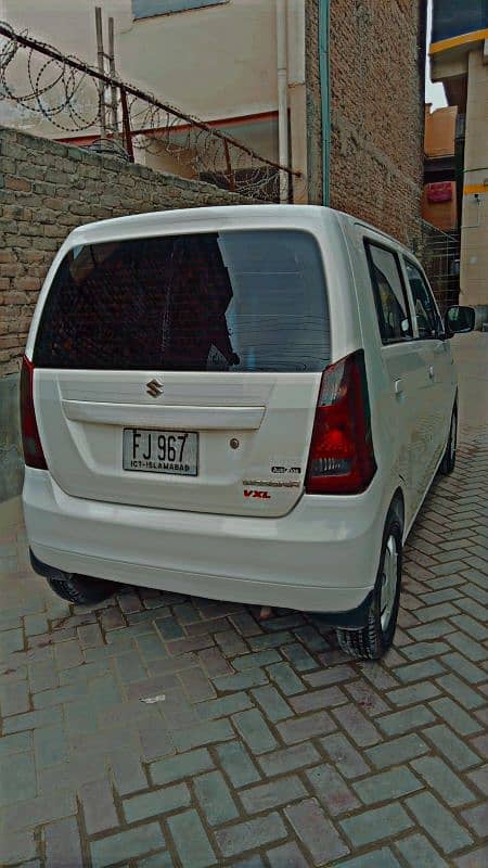 Suzuki Wagon R 2015 1