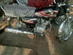 Honda 125 black