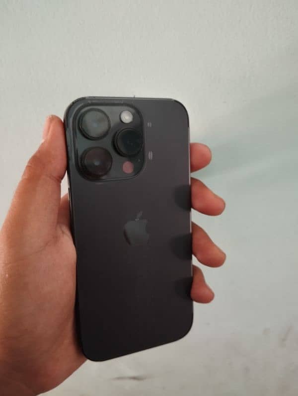 apple iphone 14 pro 2