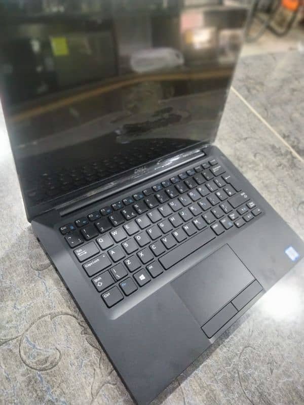 Dell 7390 2