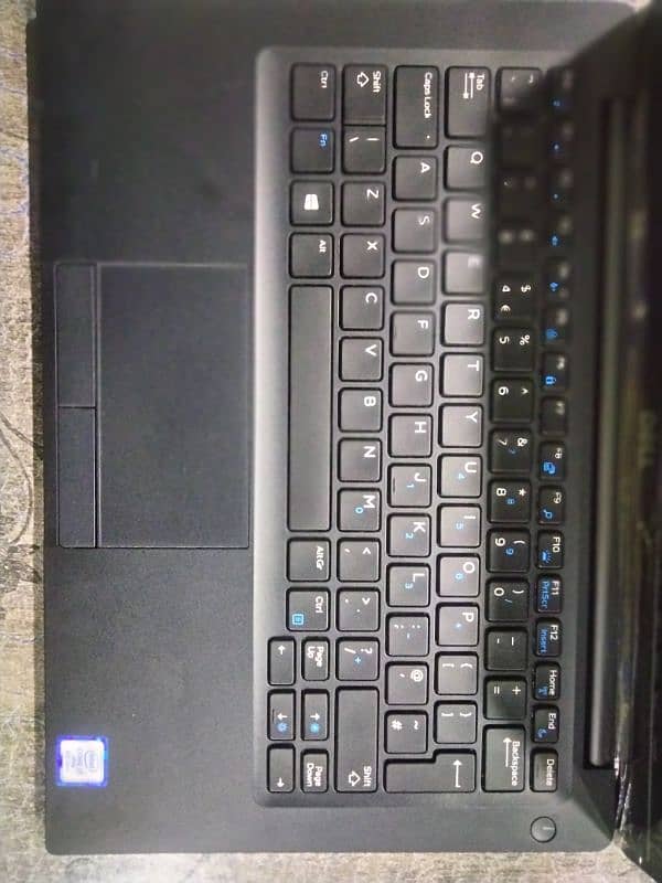 Dell 7390 3