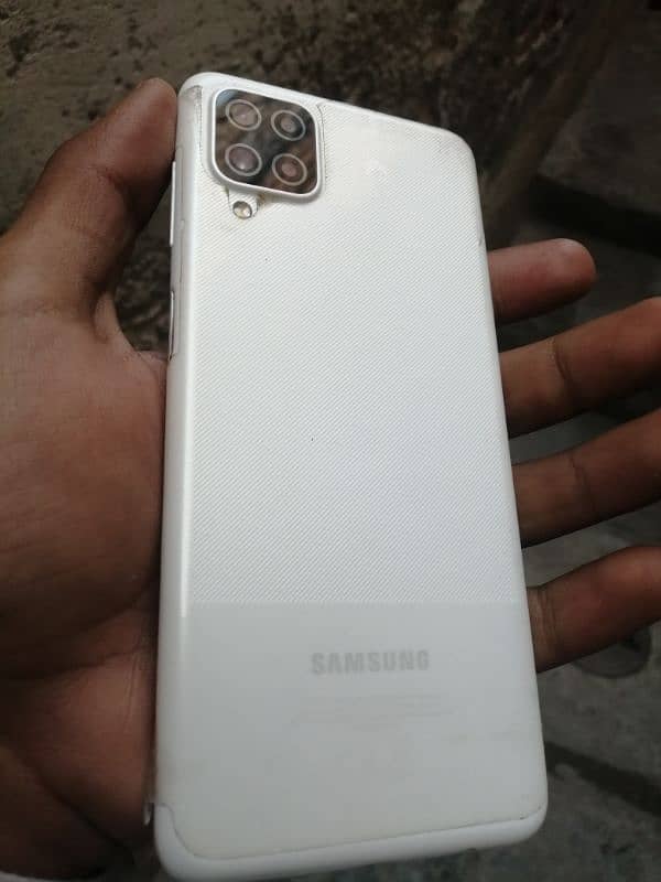 Samsung glaxay A12 5