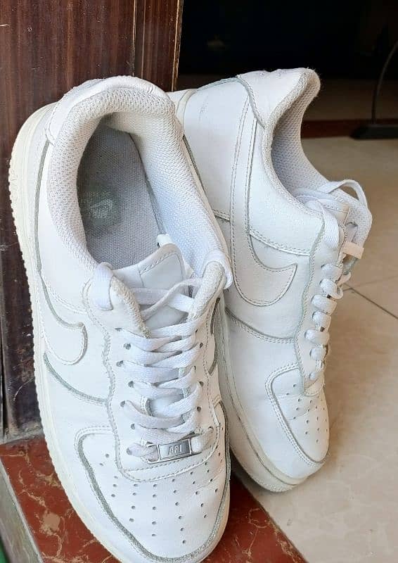 Nike Air Force 1 In Good Condition. 3