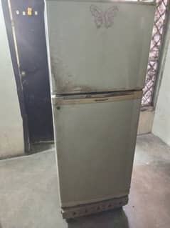 dawlance refrigerator