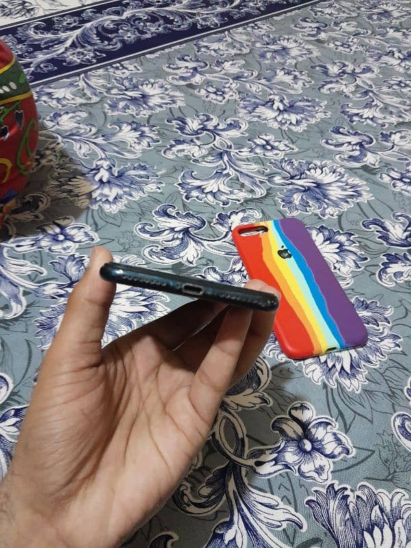 I phone 7 plus 128 GB (( Pta proved ))  (( Urgent Sale )) 2