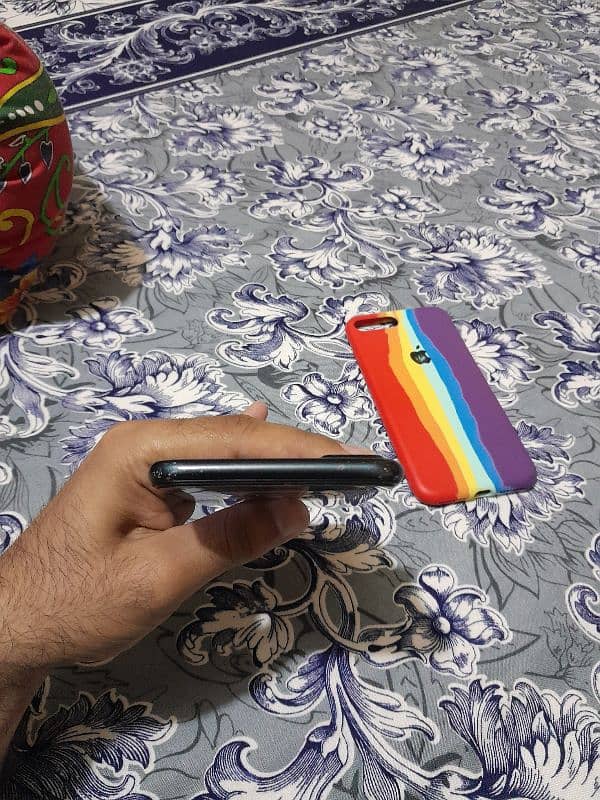 I phone 7 plus 128 GB (( Pta proved ))  (( Urgent Sale )) 4