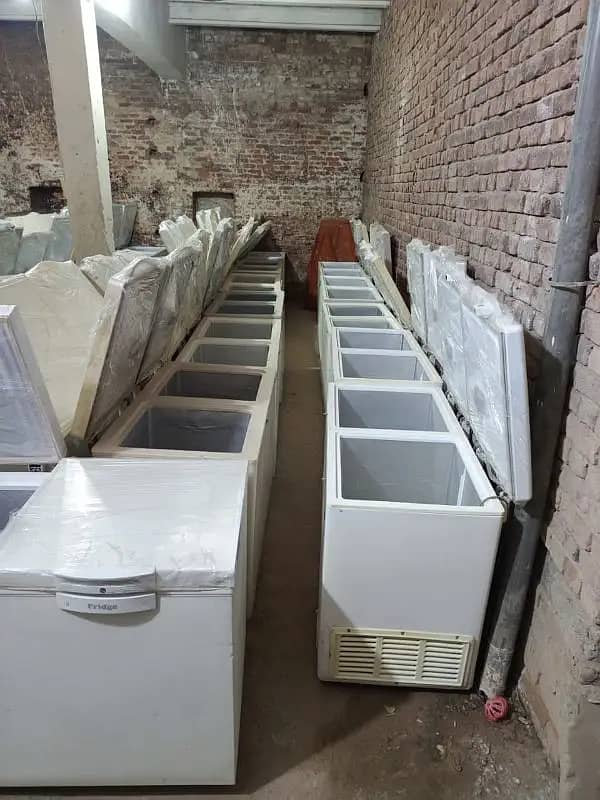 Fridges & Freezers new condition is avilable 4