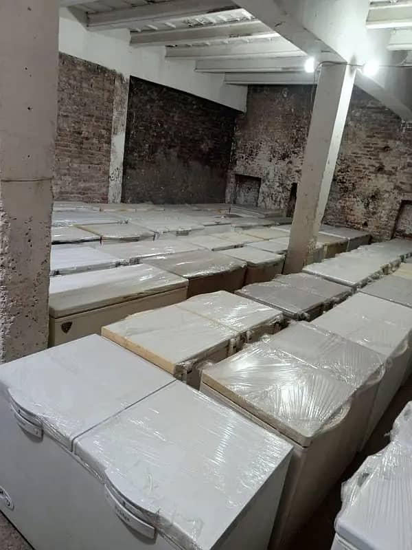 Fridges & Freezers new condition is avilable 9