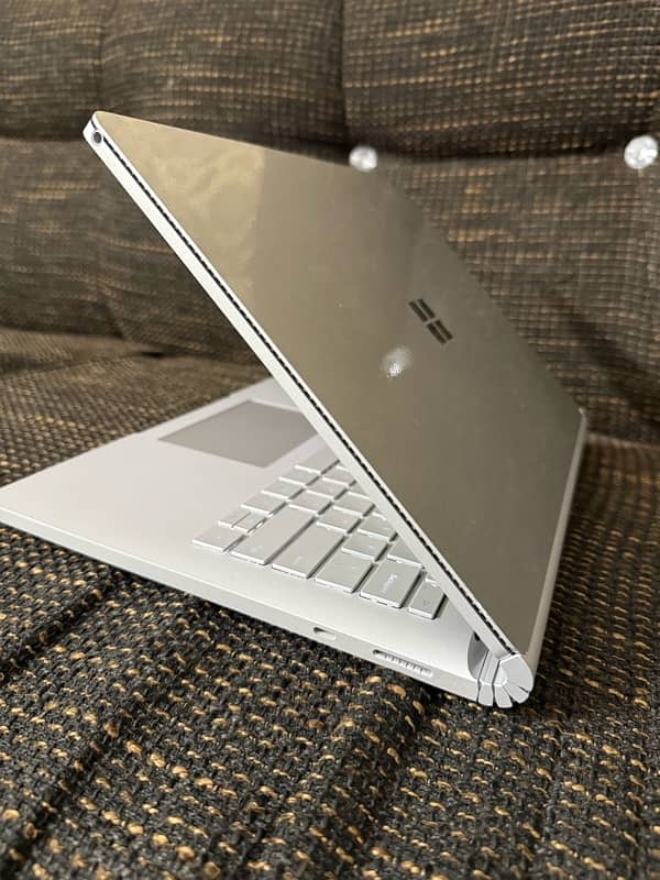 Microsoft Surface Book 3 – i7 10th Gen | 32GB RAM | 1TB SSD | 4GB GPU 4
