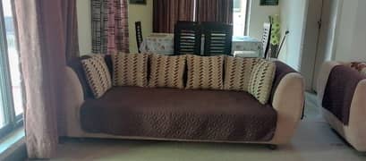 7 Seater Sofa Set In Excellent Condition