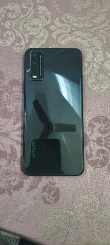 Vivo y20 4gb 64gn 1