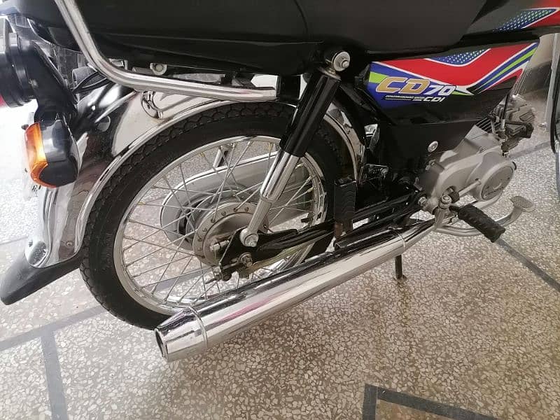 Honda CD 70 Black 4