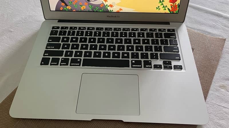 Macbook Air 2017 i5 8GB 128GB For sale. 2