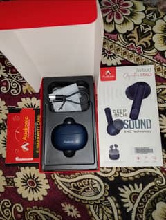 Audionic Airbuds S650 Just Box open