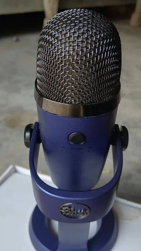 Blue Yeti Microphone 1