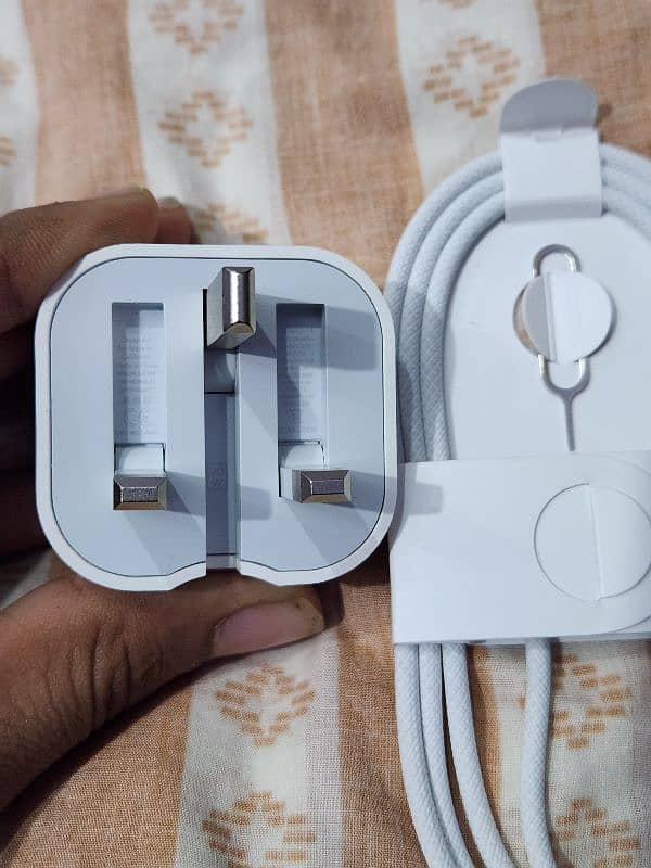 iphone 16 pro max 20w original charger with original cable 03256862720 2