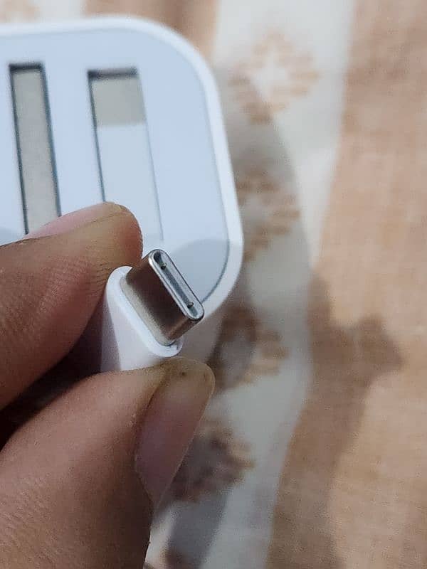 iphone 16 pro max 20w original charger with original cable 03256862720 4