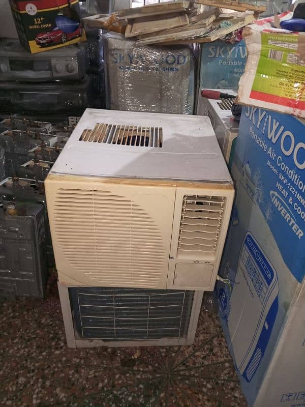 JAPANESE CONTAINER WINDOW AC PONA TONE USED LOT MALL FRESH STOCKS 0
