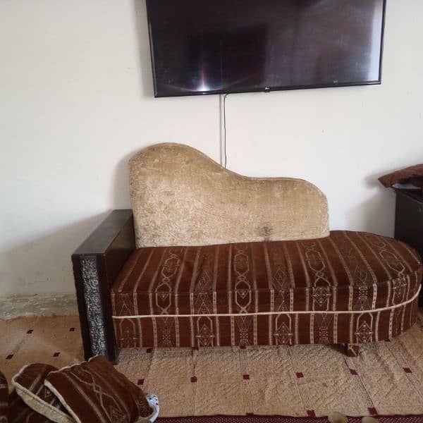 7 seater sofa 1