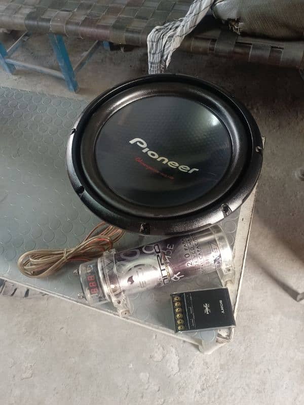 woofer for sale with controler 0