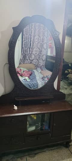 dressing table