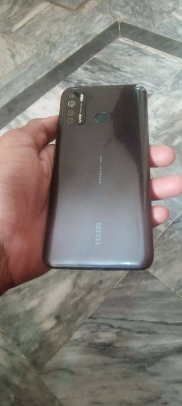 Tecno camon 16//4Gb. 128 Gb. . 4