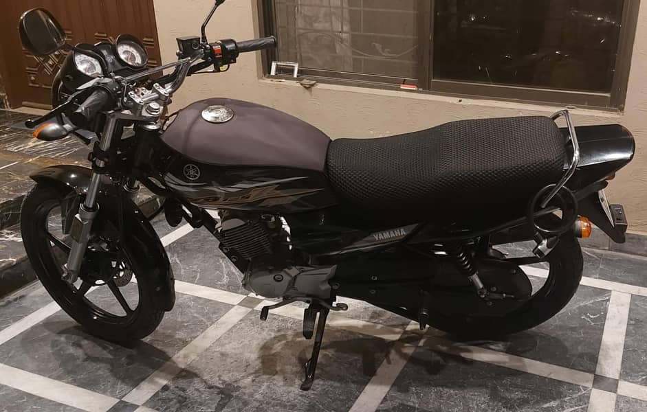 Yamaha YB 125Z-DX 2022 5