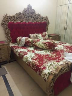 bedset with sidetables and dressing table complete new condition