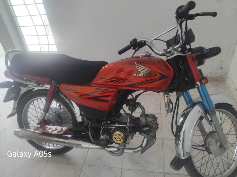 Honda CD 70 2020 3