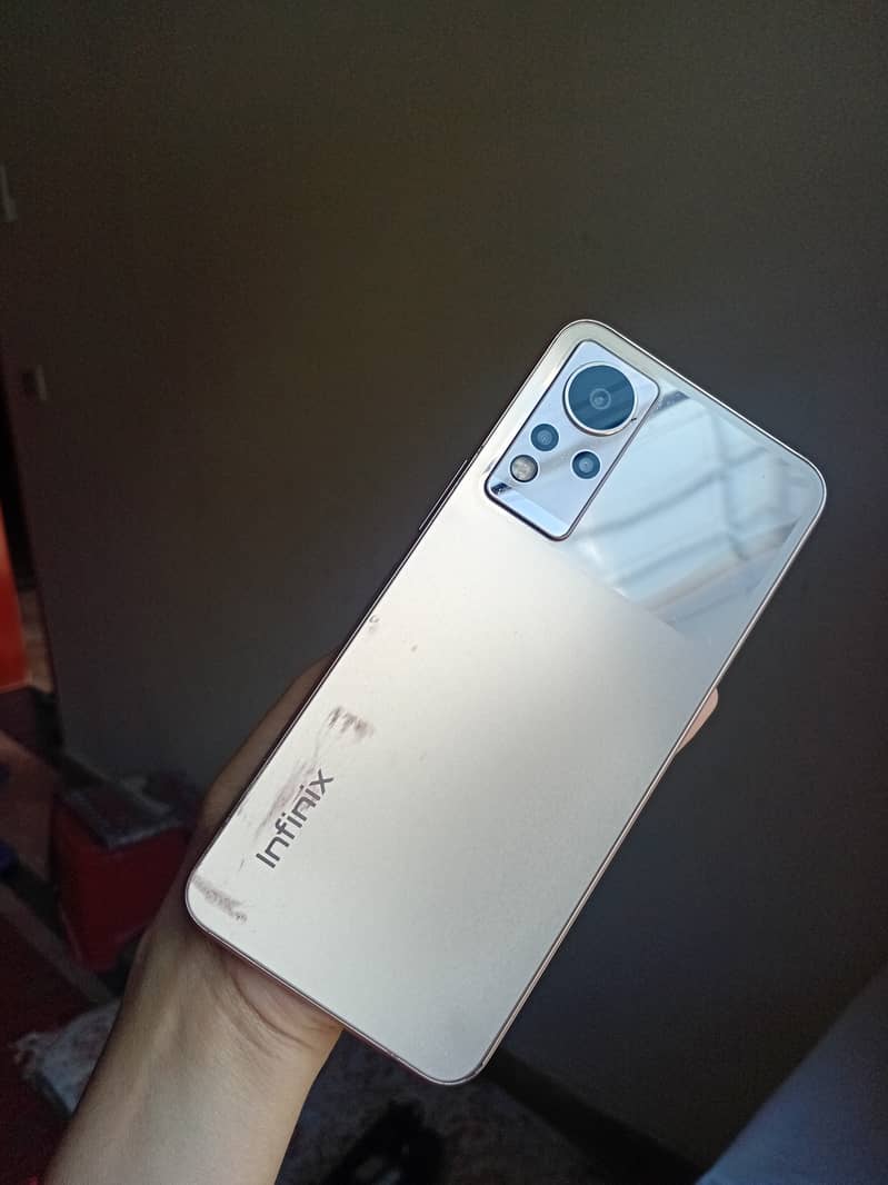 6+5/128 GB, with box and charger 6