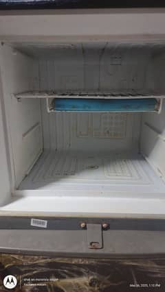 dawalance refrigerator medium size