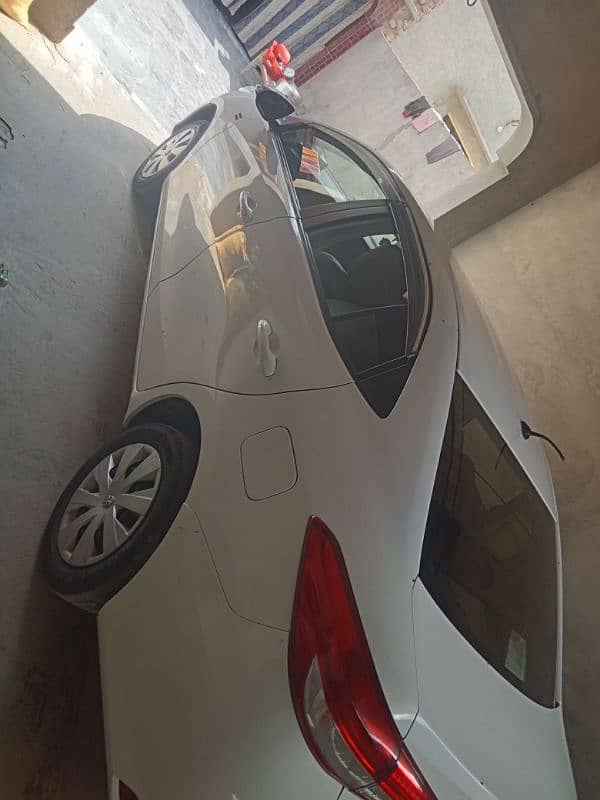 Toyota Yaris 2020 3