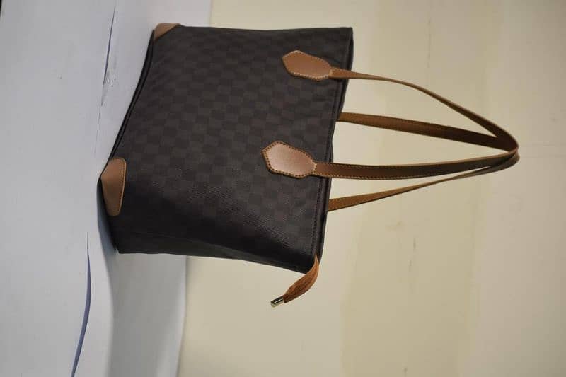 LU Leather Bag 4