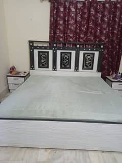 Bed - Double Bed King Size - Black & White