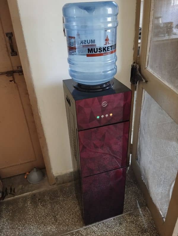 PEL  water dispenser with Refg 3