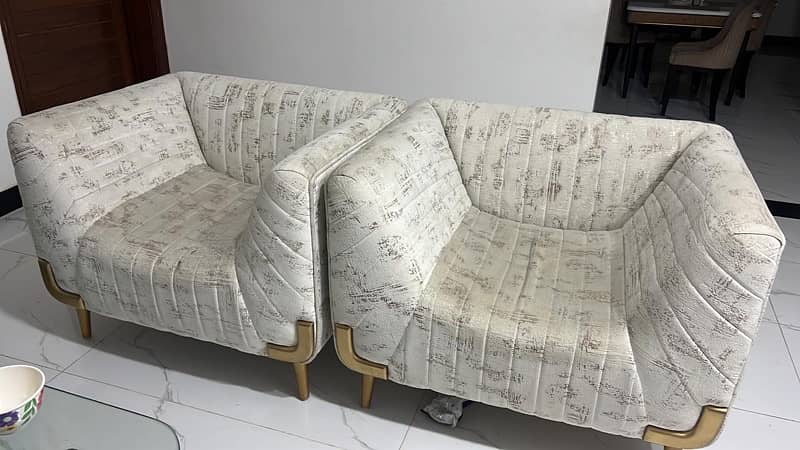 7 seater sofa set just one month used! 2