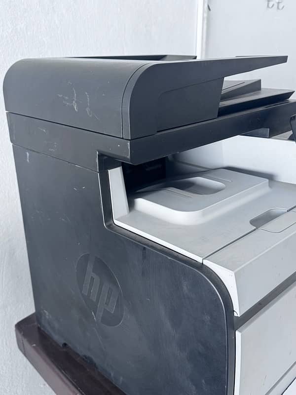 hp laser jet M476 2