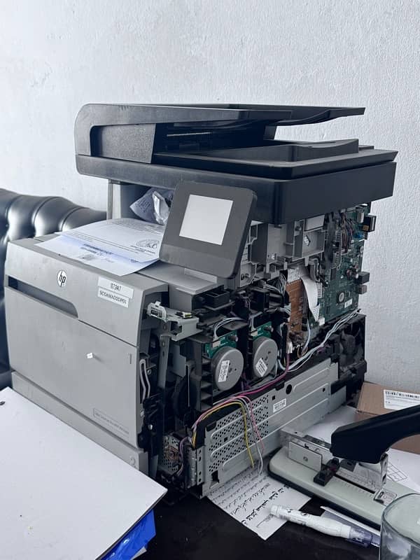 hp laser jet M476 3