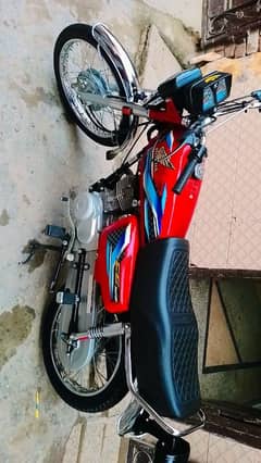 bilkul saf halat ma bike han 1 rupa ka kam be nai hona wala