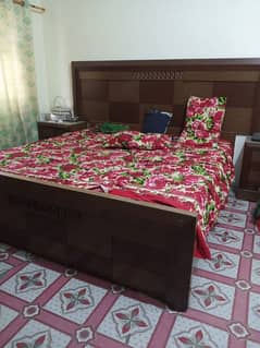 4 pcs Furniture For sell 2 year used like a new