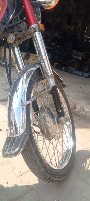 Honda 125 First Owner one hand used A one condition 6