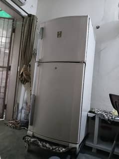 Dalwalance frige big size good condition