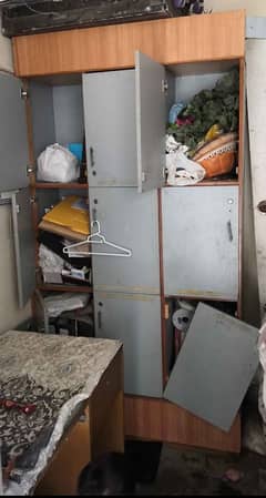 Racks wali Almari Good condition