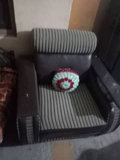 Used Sofas Avaliable in a good  Condition